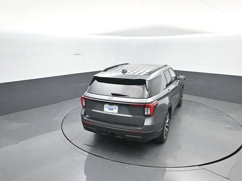 New 2026 Ford Explorer ST-Line RWD image 25