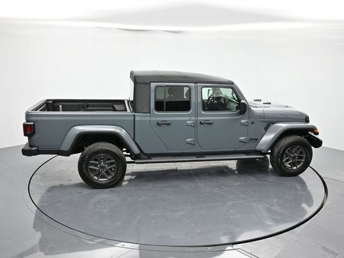 New 2026 Jeep Gladiator Sport AWD/4WD image 30