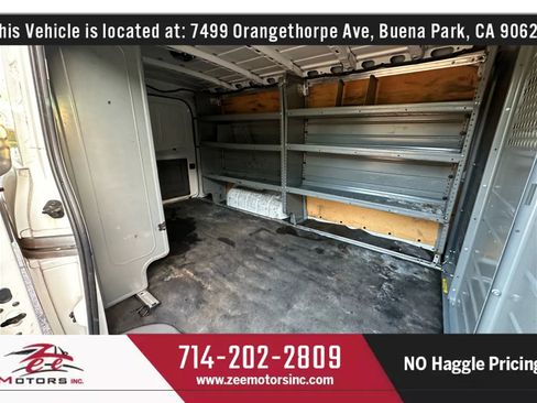 Used 2015 Nissan NV 2500 SV image 20