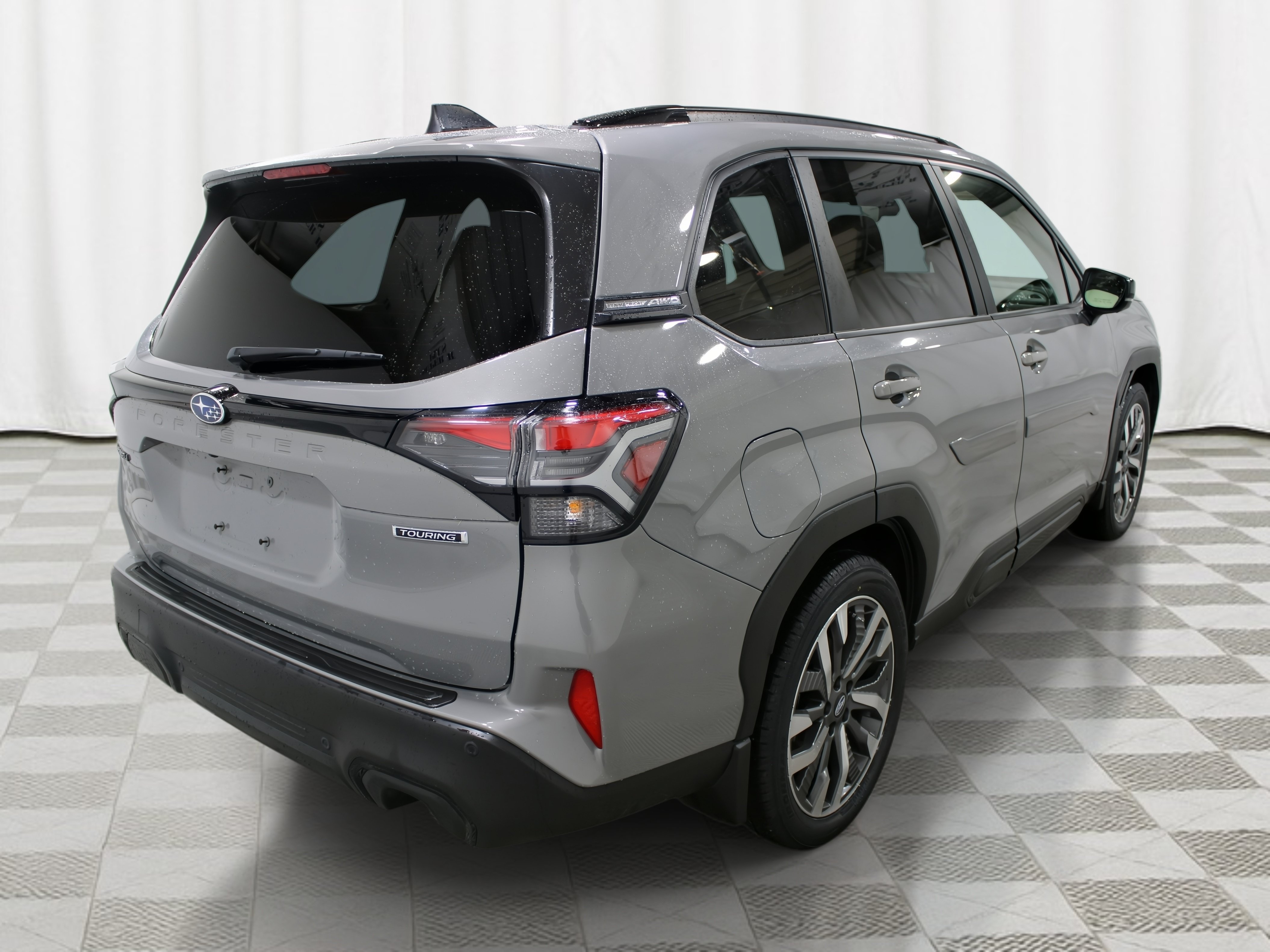 Used 2025 Subaru Forester Touring w/ Popular Package - Touring AWD/4WD image 3