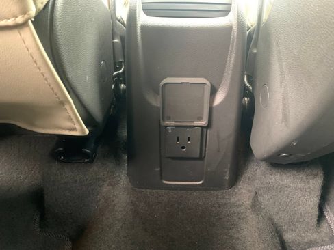 Used 2019 Buick Encore Essence AWD/4WD image 23