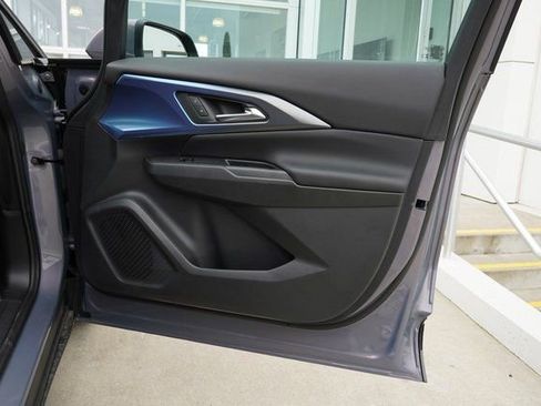 New 2025 Chevrolet Equinox EV LT image 14