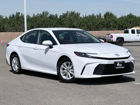 Used 2025 Toyota Camry LE FWD image 2