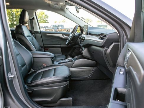 Used 2022 Ford Escape SEL image 38