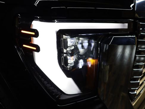 Used 2024 GMC Sierra 2500 Denali w/ Denali Reserve Package image 14