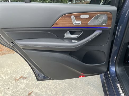 Certified 2025 Mercedes-Benz GLS 450 4MATIC image 40