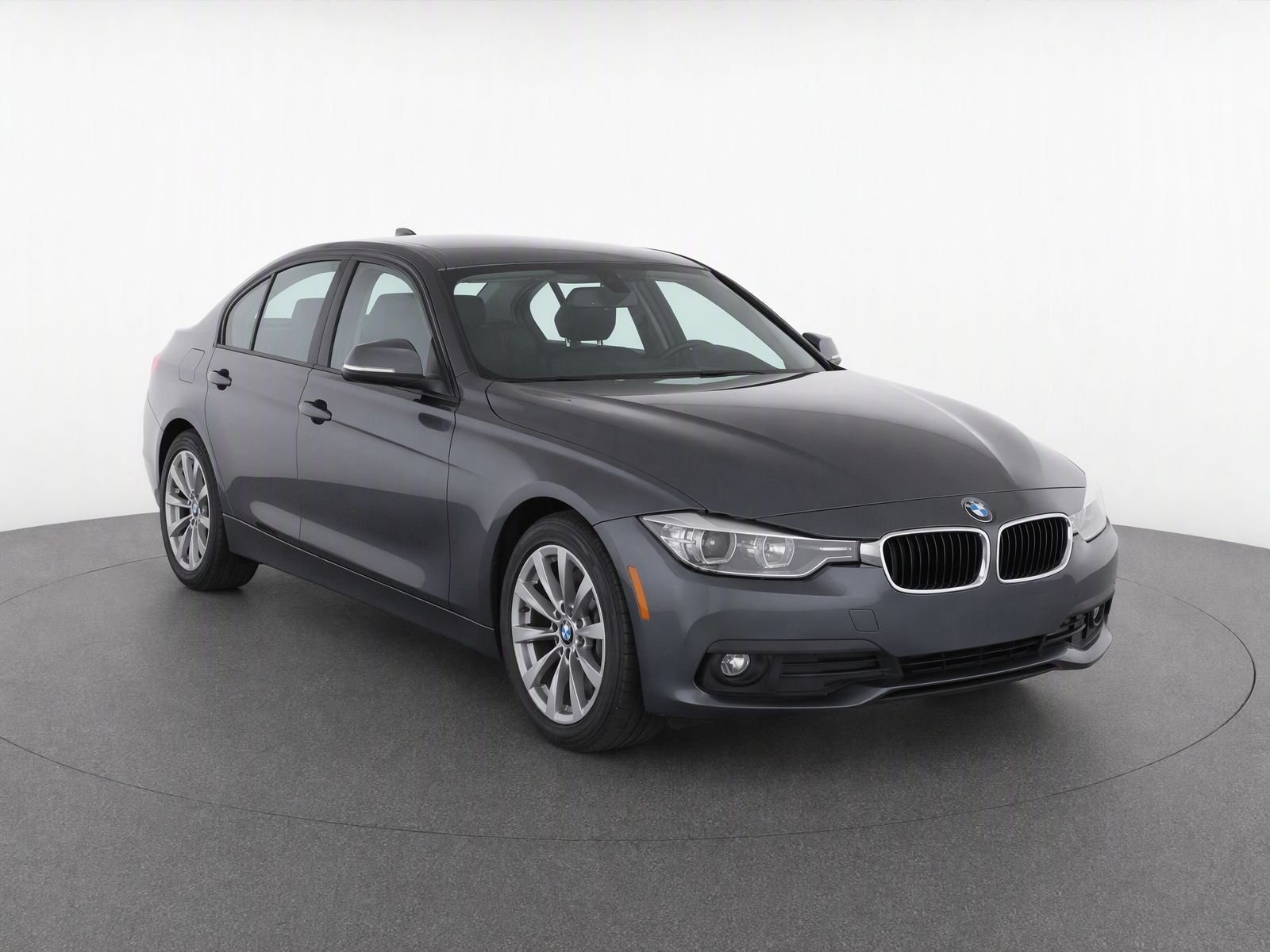 Used 2016 BMW 320i Sedan RWD image 1