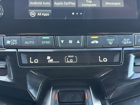 Used 2018 Honda Odyssey EX image 25