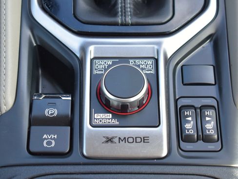 Used 2020 Subaru Forester Limited AWD/4WD image 27