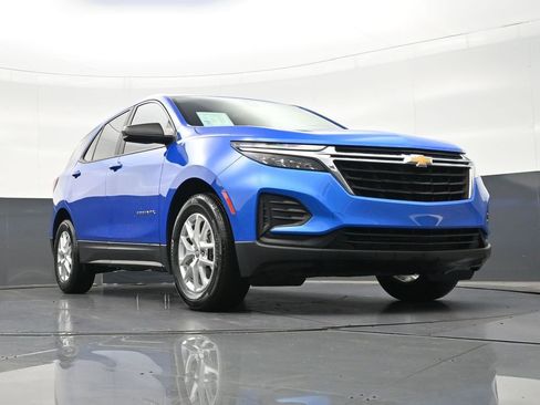 Used 2024 Chevrolet Equinox LS image 30