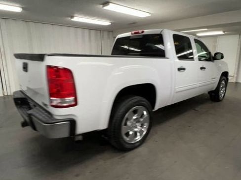 Used 2011 GMC Sierra 1500 SLE w/ Power Tech Package image 8