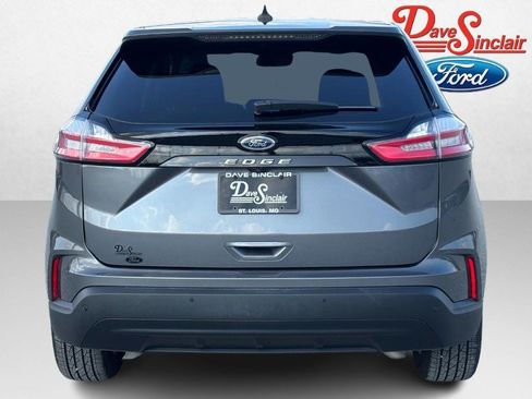 Used 2021 Ford Edge SE w/ Cargo Accessory Package FWD image 8