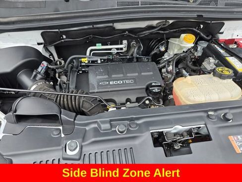 Used 2020 Chevrolet Trax LT w/ Redline Edition FWD image 22