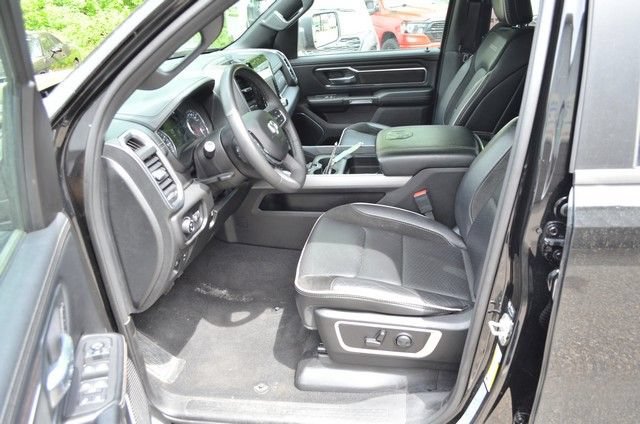 Used 2025 RAM 1500 Laramie AWD/4WD image 17