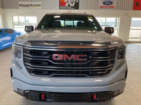 Used 2024 GMC Sierra 1500 AT4 w/ Technology Package AWD/4WD image 2