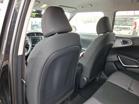 Used 2023 Kia Soul LX w/ Option Group 015 FWD image 21