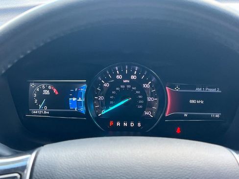 Used 2019 Ford Explorer Limited image 25