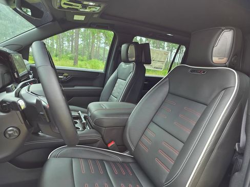 New 2026 GMC Yukon XL AT4 Ultimate AWD/4WD image 16