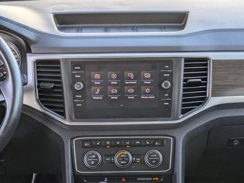 Used 2019 Volkswagen Atlas SE image 38