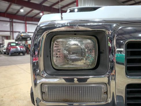 Used 1992 Dodge D/W Truck 250 image 36