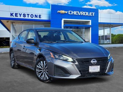 Used 2024 Nissan Altima 2.5 SV