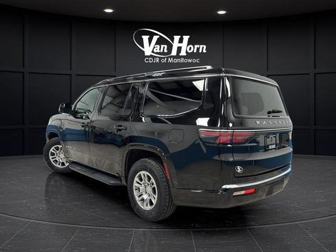 Used 2024 Jeep Wagoneer 4WD w/ Convenience Group I image 5