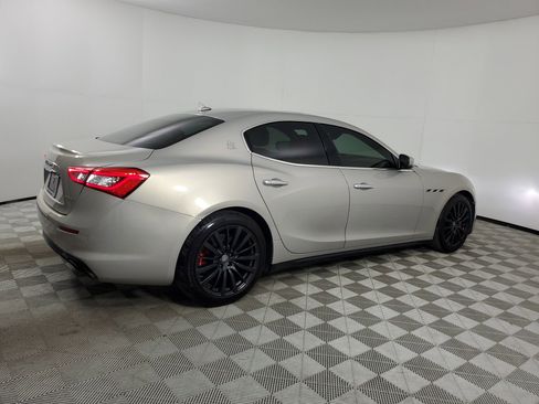Used 2018 Maserati Ghibli image 11