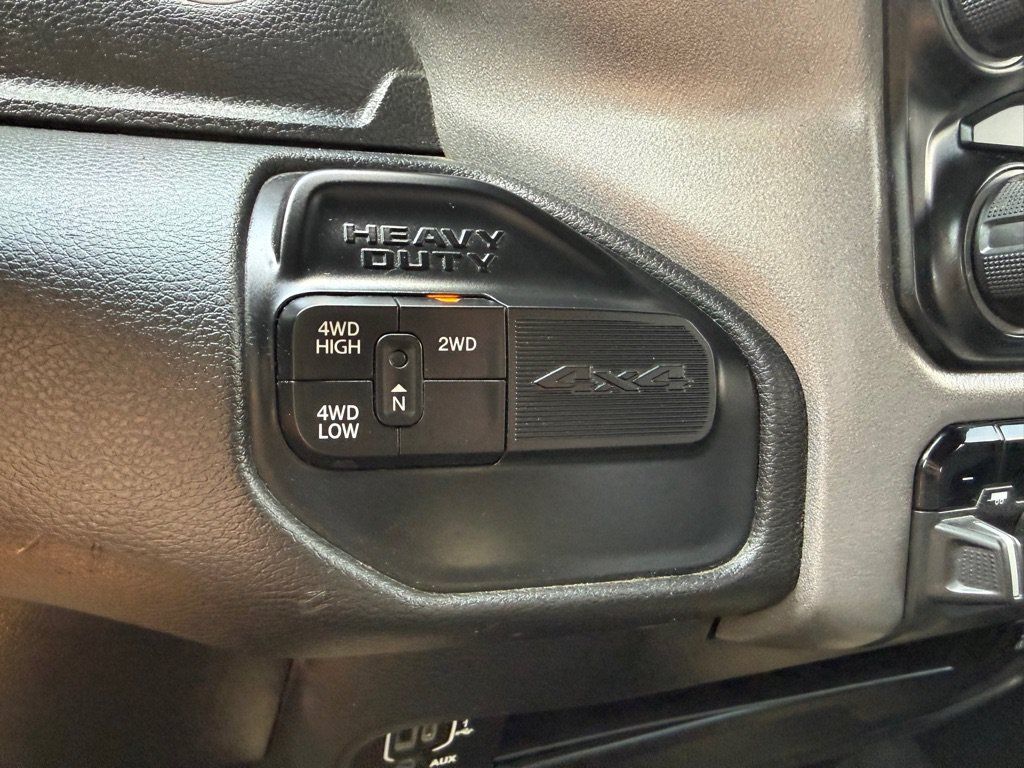 Used 2022 RAM 3500 Tradesman AWD/4WD image 32