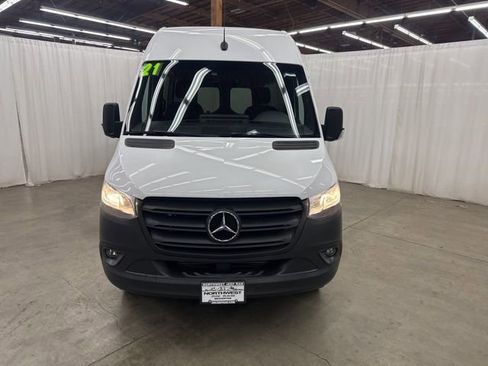 Used 2021 Mercedes-Benz Sprinter 3500 w/ Swivel Seat Package image 2