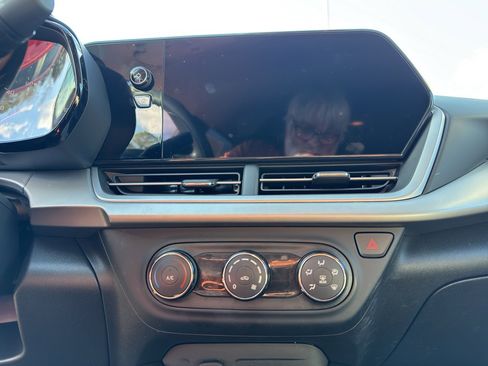 Used 2024 Chevrolet Trax LS image 12