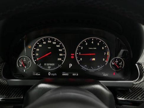 Used 2017 BMW M6 Convertible image 23