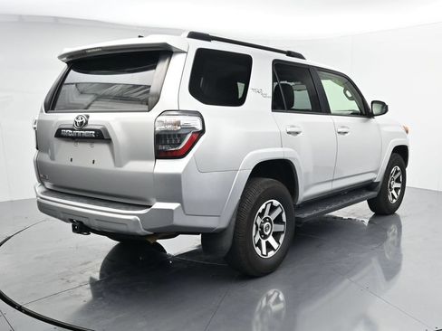 Used 2021 Toyota 4Runner TRD Off-Road AWD/4WD image 7