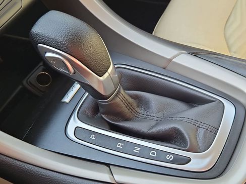 Used 2016 Ford Fusion SE FWD image 31