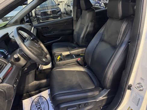 Certified 2024 Honda Odyssey Sport image 17