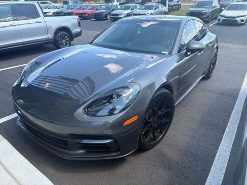 Used 2017 Porsche Panamera 4 AWD/4WD image 3