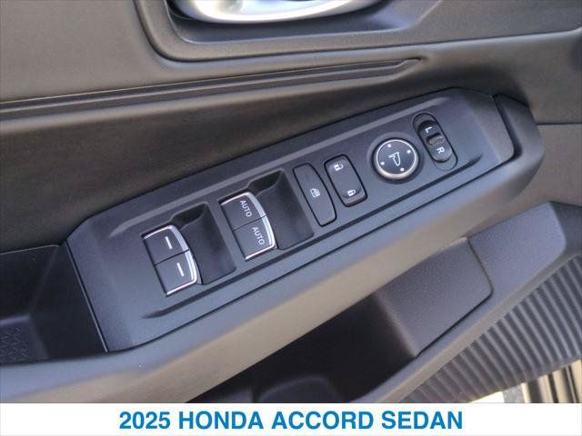 Certified 2025 Honda Accord SE image 13