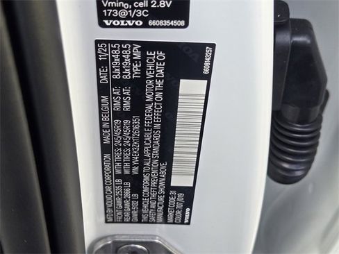 New 2026 Volvo EX30 Plus w/ Protection Package image 16