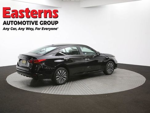 Used 2024 Nissan Altima 2.5 SV image 39