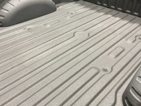 Used 2026 Ford F250 Lariat w/ Tremor Off-Road Package image 22