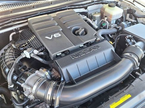 Used 2021 Nissan Frontier SV w/ SV Utility Package image 26