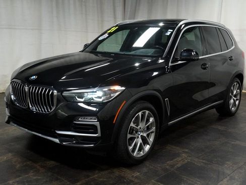Used 2021 BMW X5 xDrive40i w/ Premium Package image 2