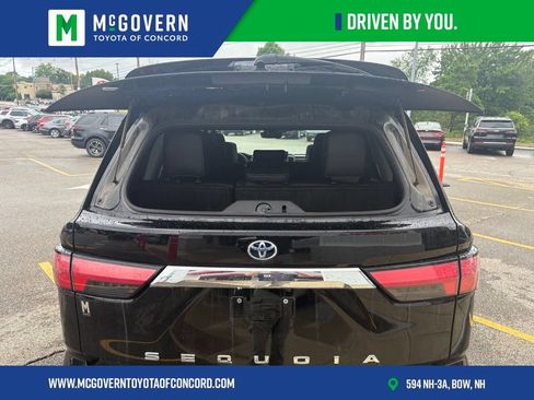 Used 2023 Toyota Sequoia Limited AWD/4WD image 6