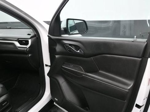 Used 2018 GMC Acadia SLT FWD image 15