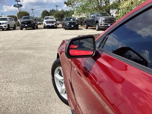 Used 2019 Ford Mustang Coupe image 19