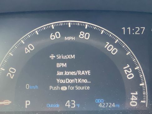 Used 2024 Toyota RAV4 LE image 32