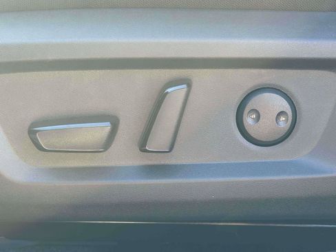 Used 2026 Nissan Rogue SV image 16