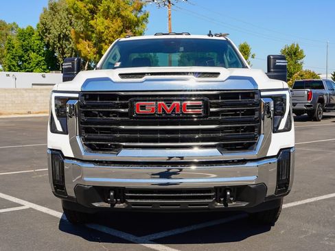 New 2026 GMC Sierra 3500 Pro w/ Convenience Package AWD/4WD image 4