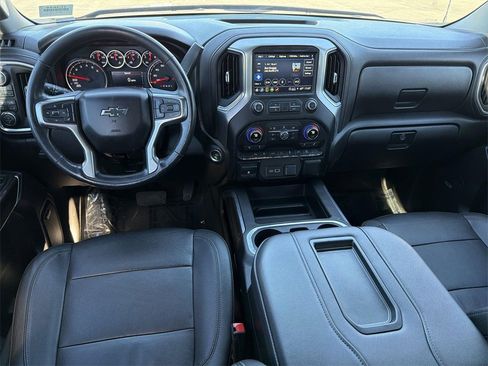 Used 2021 Chevrolet Silverado 1500 LT Trail Boss w/ Convenience Package II image 6