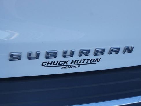 Used 2019 Chevrolet Suburban Premier image 20