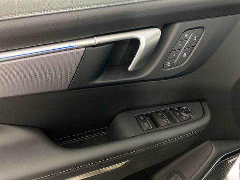 Used 2026 Buick Enclave Sport Touring w/ Power Package FWD image 13